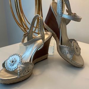 Platinum wedge sandal in great condition!